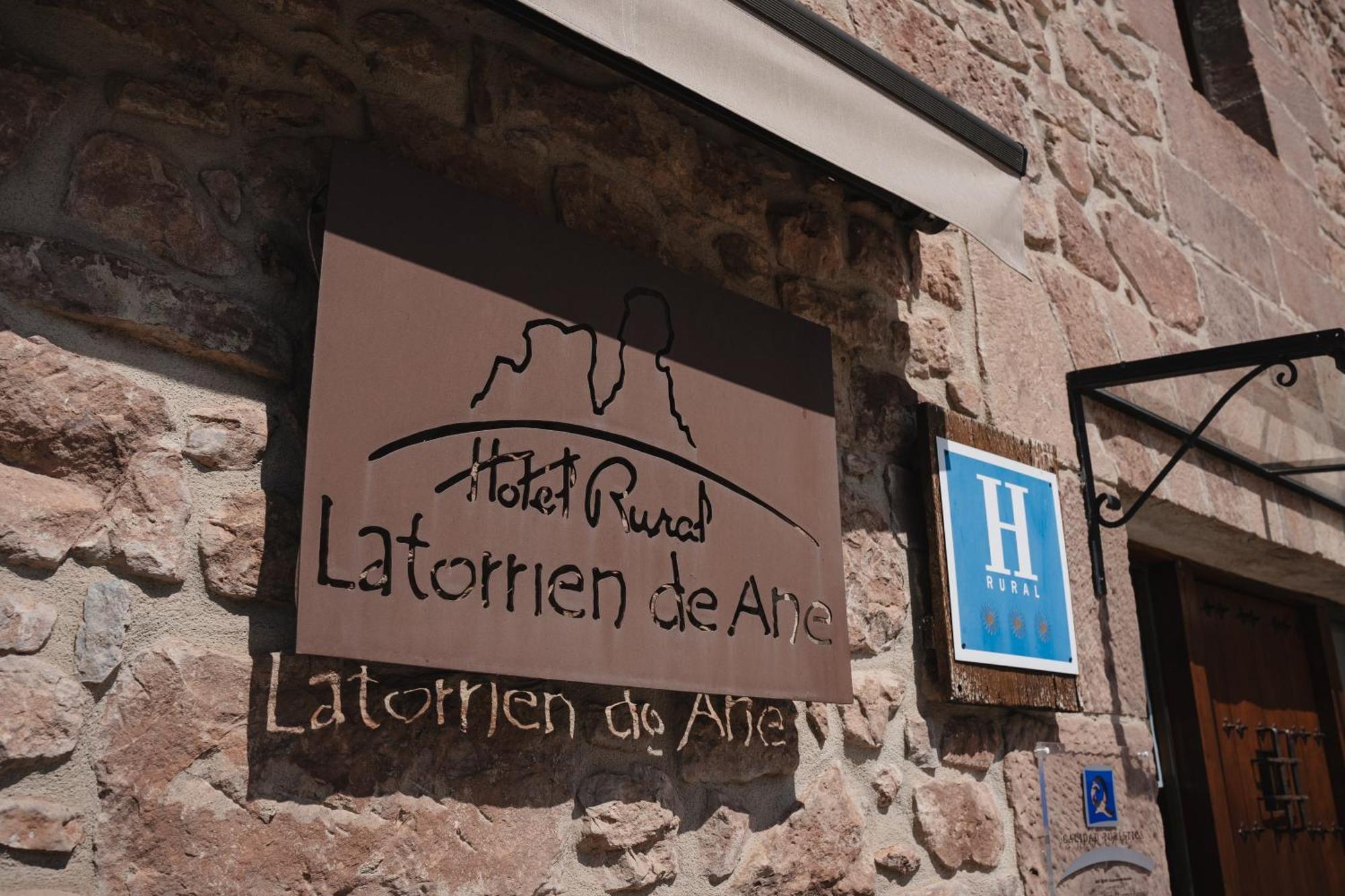 Hotel Rural Latorrien De Ane Mues Buitenkant foto