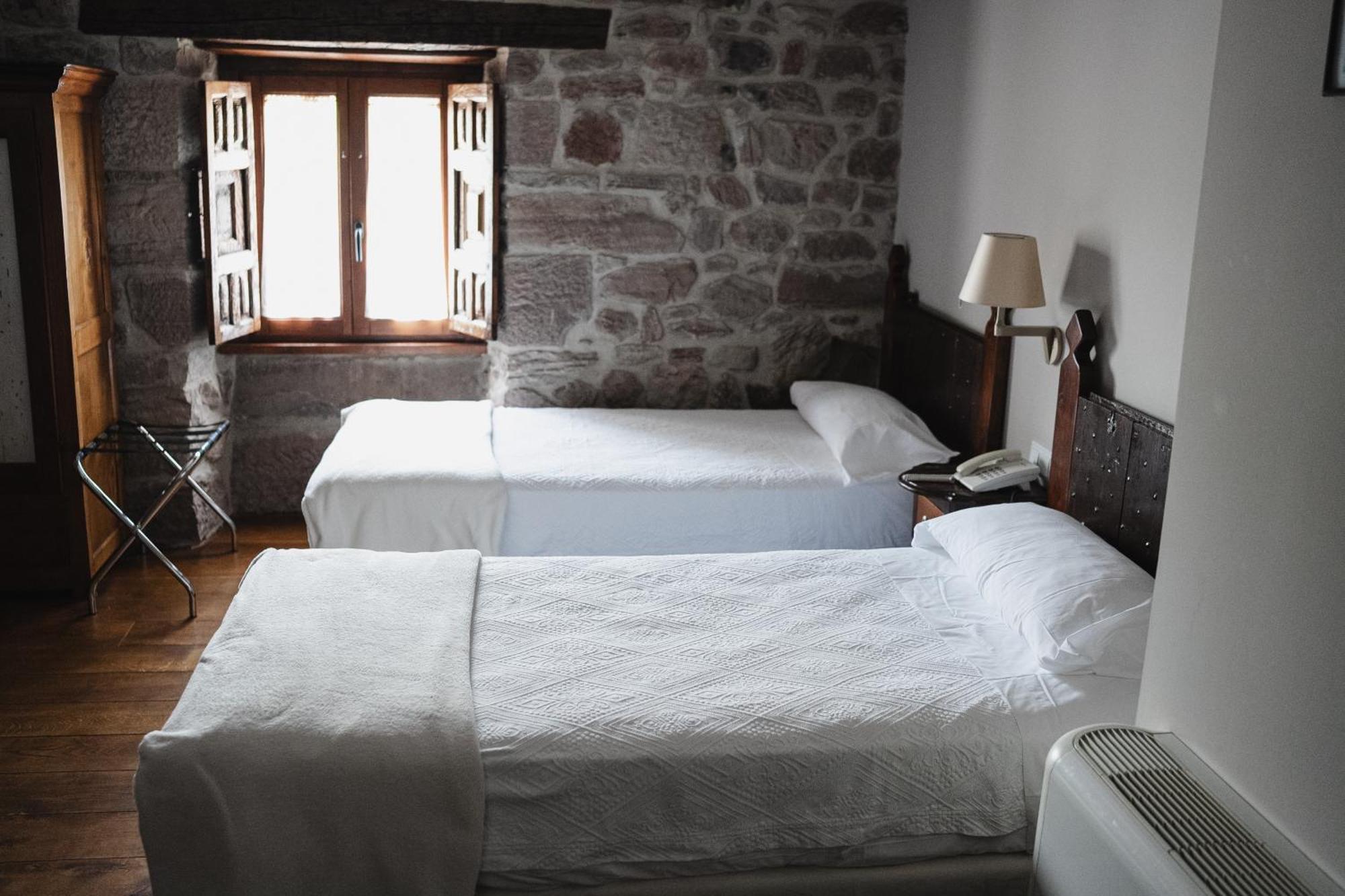 Hotel Rural Latorrien De Ane Mues Buitenkant foto